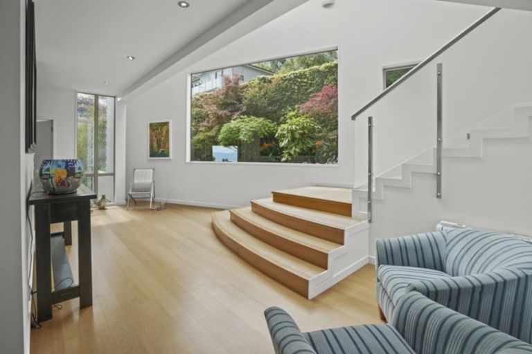 Photo of property in 2 Victoria Road, Stepneyville, Nelson, 7010