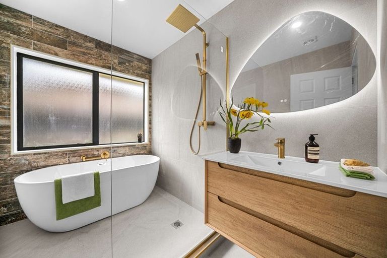 Photo of property in 3 Samuel Cross Place, Greenhithe, Auckland, 0632