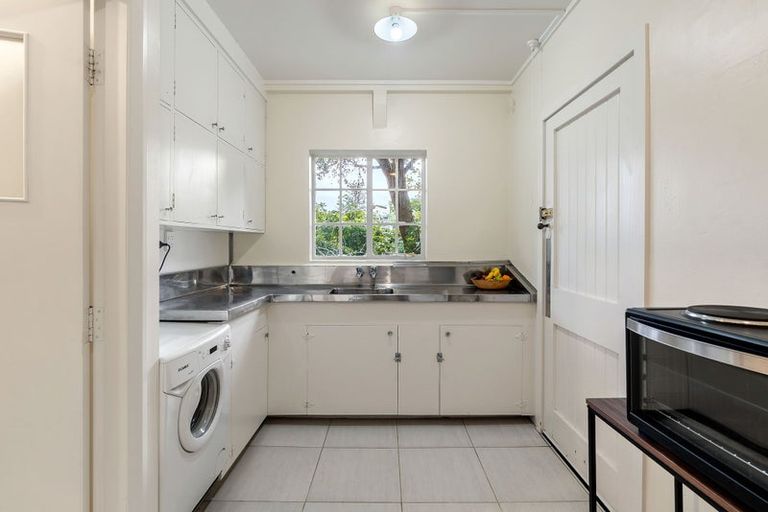Photo of property in 5 Easdale Street, Kelburn, Wellington, 6012