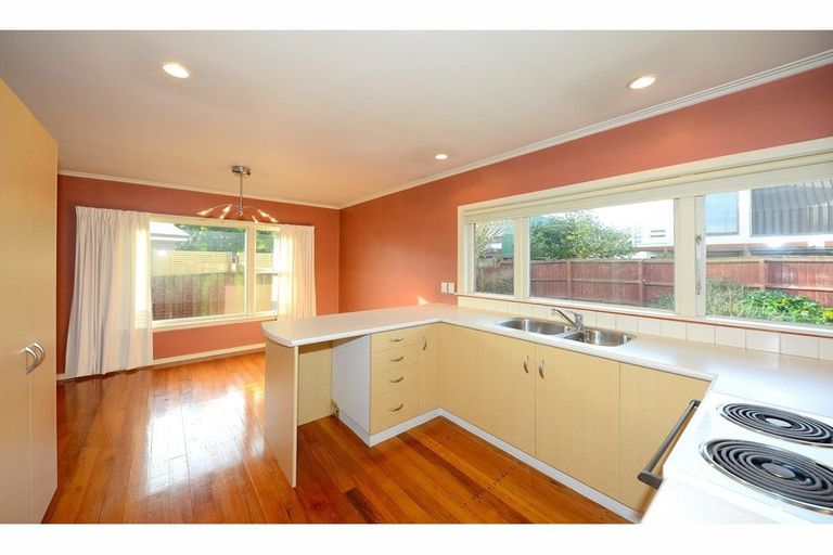 Photo of property in 10 Ashbourne Street, Burnside, Christchurch, 8053