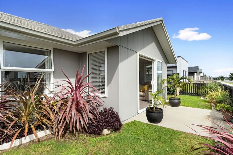 Photo of property in 10 Lion Place, Papamoa, 3118