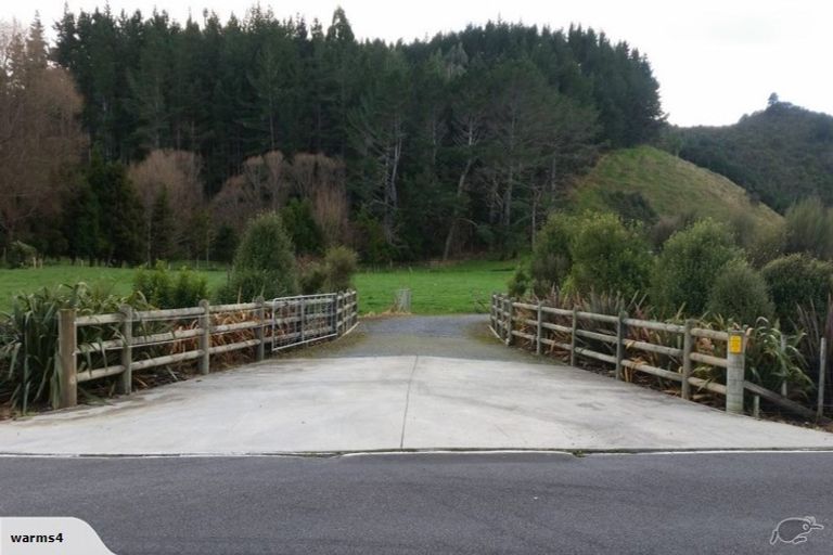 Photo of property in 964 Whitemans Valley Road, Whitemans Valley, Upper Hutt, 5371