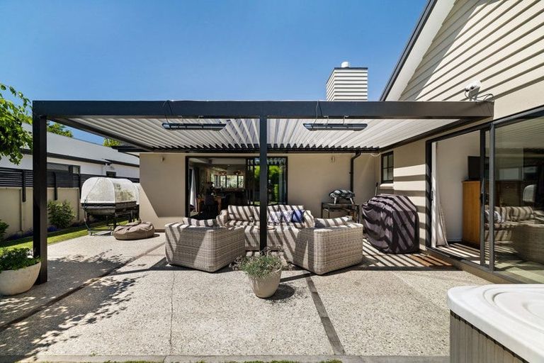 Photo of property in 11 Bridesdale Drive, Lake Hayes, Queenstown, 9304