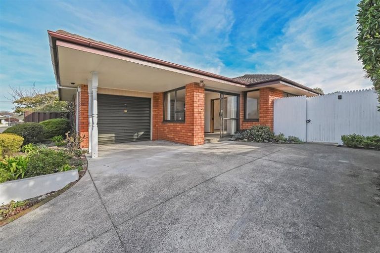 Photo of property in 3/22 Lake Terrace Road, Burwood, Christchurch, 8061