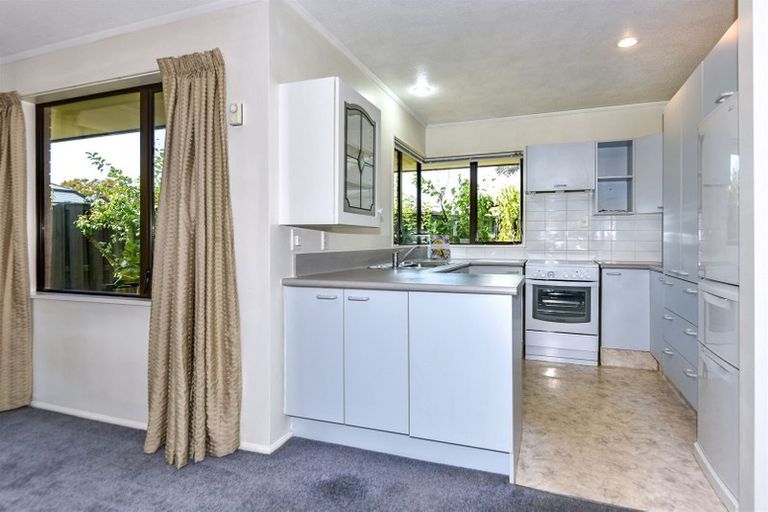 Photo of property in 5 Villa Grove, Ilam, Christchurch, 8041