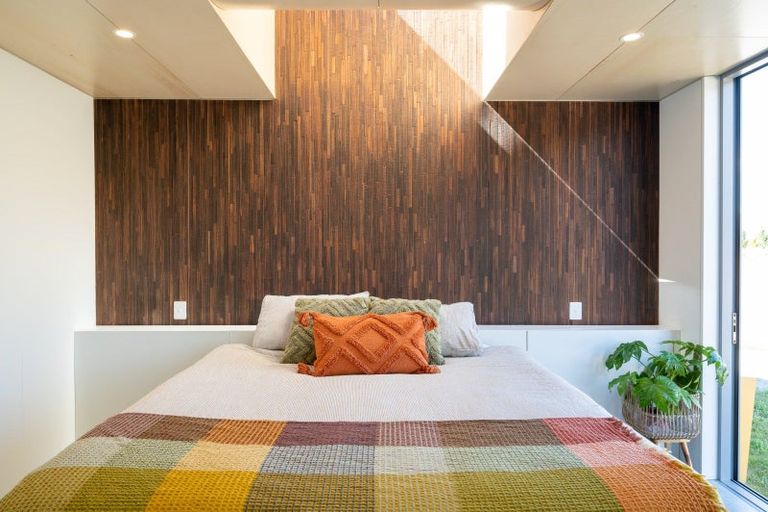 Photo of property in 6 Pounamu Avenue, Albert Town, Wanaka, 9305