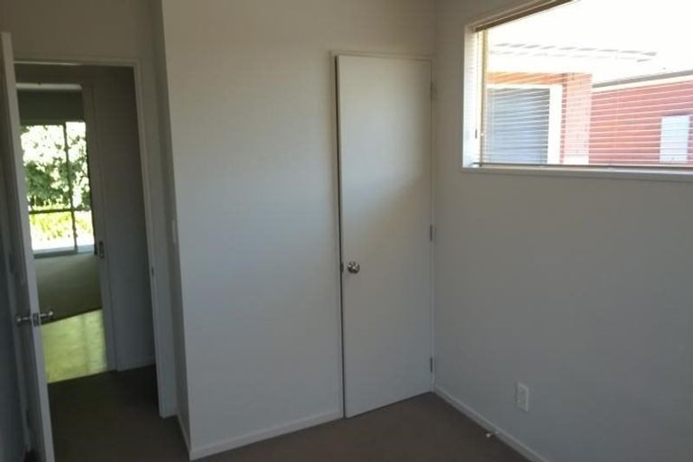 Photo of property in 92b Peverel Street, Riccarton, Christchurch, 8041