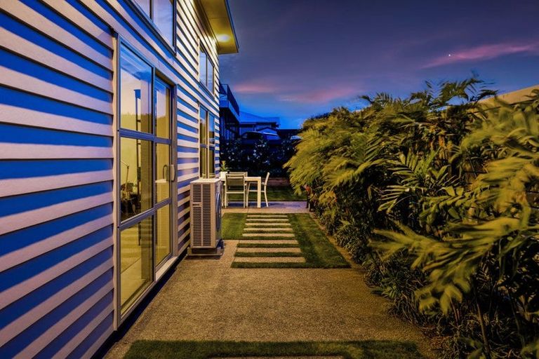 Photo of property in 17 Victoria Street, Hawera, 4610