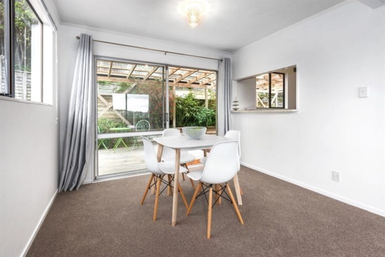 Photo of property in 9 Cleat Street, Whitby, Porirua, 5024