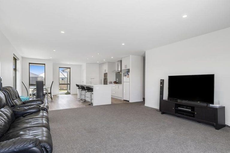 Photo of property in 39 Taioma Close, Papamoa, 3118