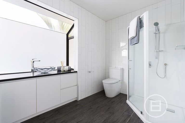 Photo of property in 11 Beatrice Avenue, Hillcrest, Auckland, 0627