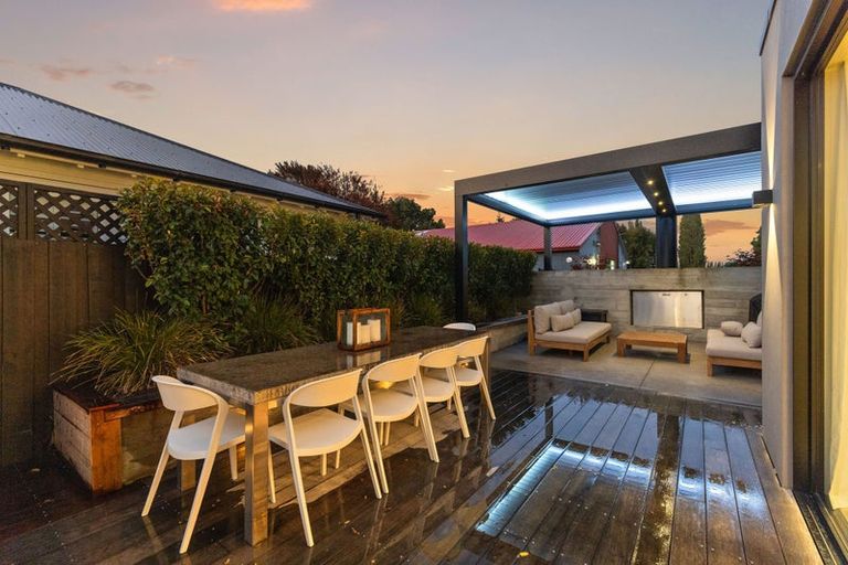 Photo of property in 114a Paparoa Street, Papanui, Christchurch, 8053