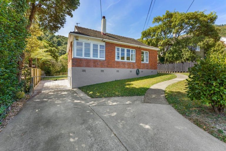 Photo of property in 51 Wilkie Crescent, Naenae, Lower Hutt, 5011