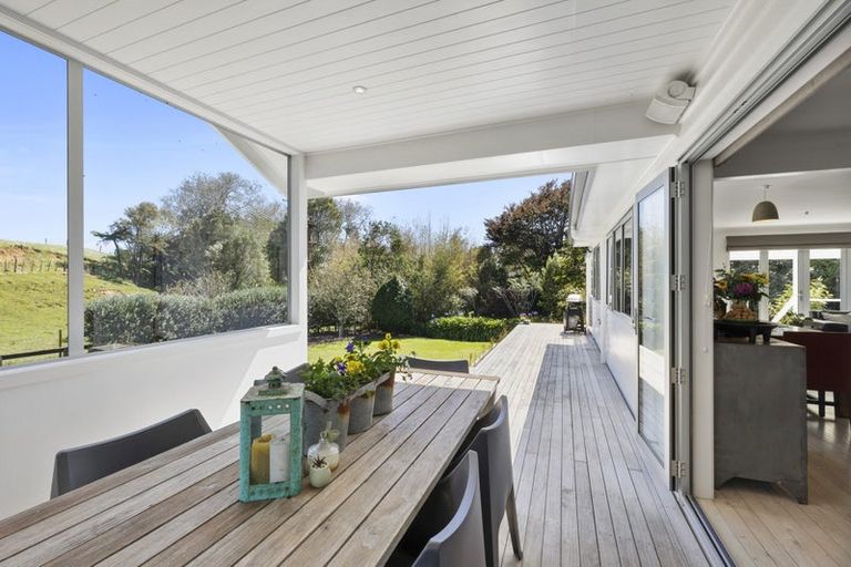 Photo of property in 822 Carrington Road, Hurworth, New Plymouth, 4371