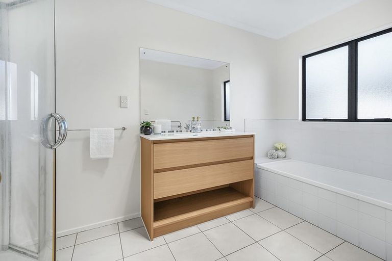 Photo of property in 98 Delamare Road, Pukete, Hamilton, 3200