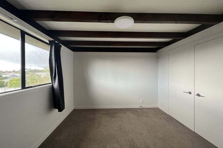 Photo of property in 1/47 Centorian Drive, Windsor Park, Auckland, 0632