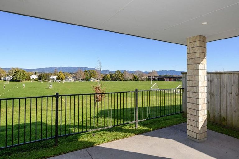 Photo of property in 26 Richardson Road, Omokoroa, 3114