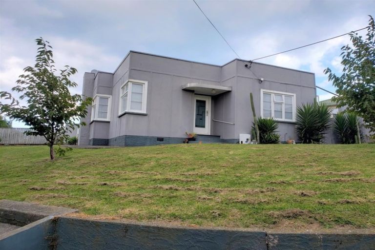 Photo of property in 37 Chester Street, Patea, 4520
