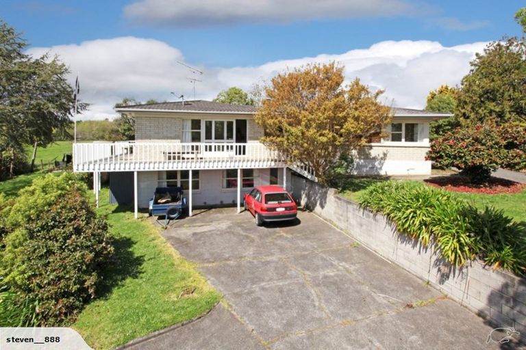 Photo of property in 87 Yates Road, Pukekohe, 2677