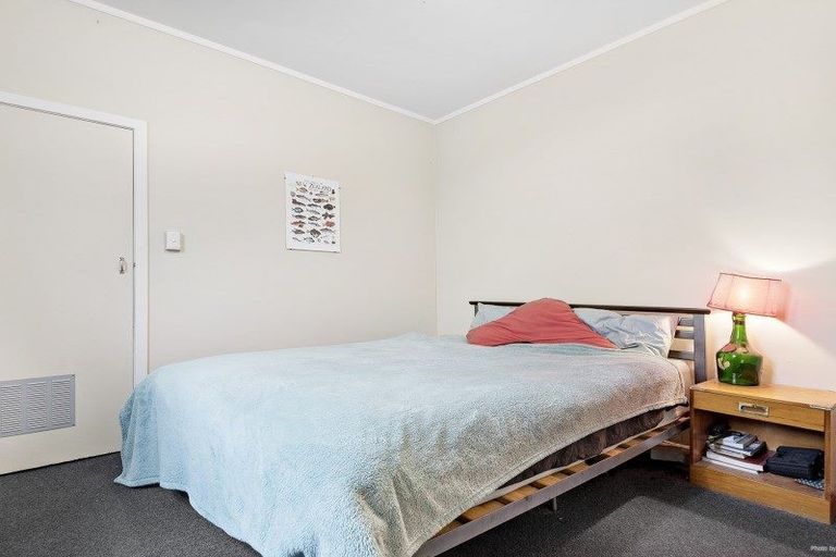 Photo of property in 4/110 Clyde Street, Island Bay, Wellington, 6023