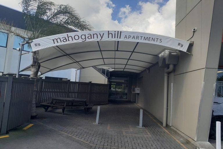 Photo of property in 16/5 Massey Avenue, Pukekohe, 2120