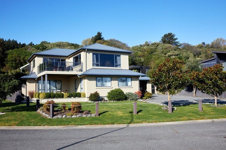Photo of property in 46 Kotuku Road, South Bay, Kaikoura, 7300