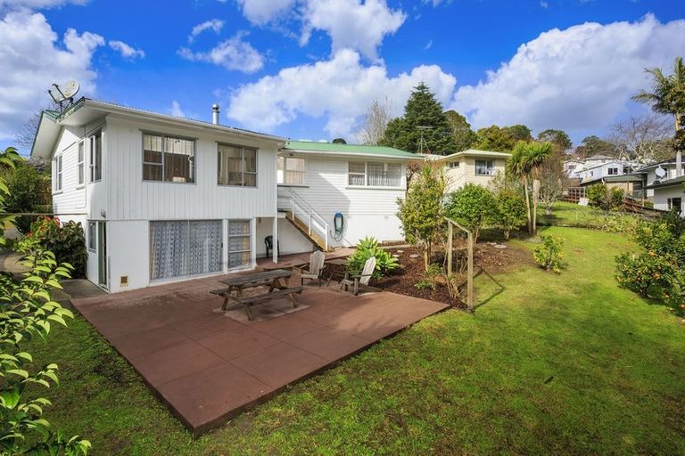 Photo of property in 16 Carina Crescent, Torbay, Auckland, 0630