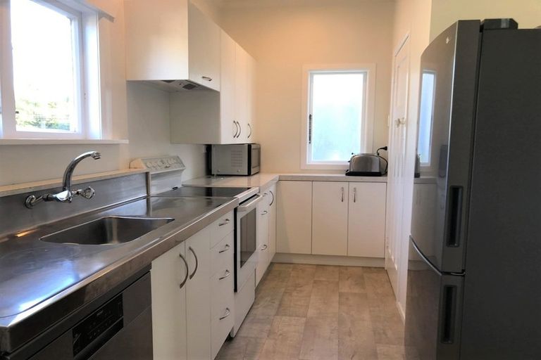 Photo of property in 168 Lemon Street, Strandon, New Plymouth, 4312