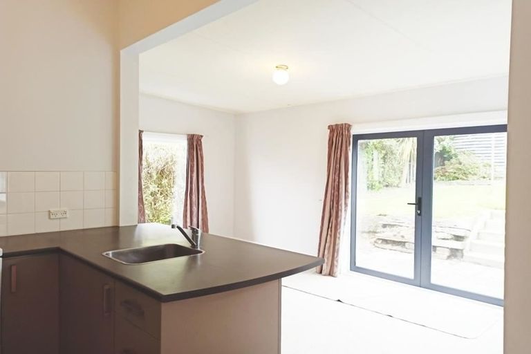 Photo of property in 21 Oakland Street, Andersons Bay, Dunedin, 9013