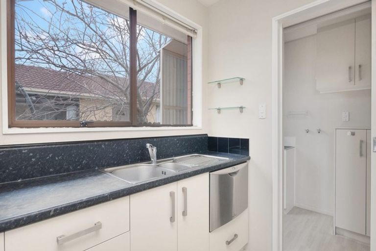 Photo of property in 32b Laing Crescent, Heathcote Valley, Christchurch, 8022