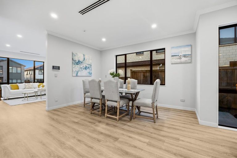 Photo of property in 78 Drumbuoy Drive, Flat Bush, Auckland, 2019