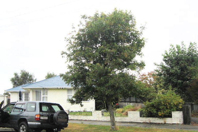 Photo of property in 24 Bideford Place, Dallington, Christchurch, 8061