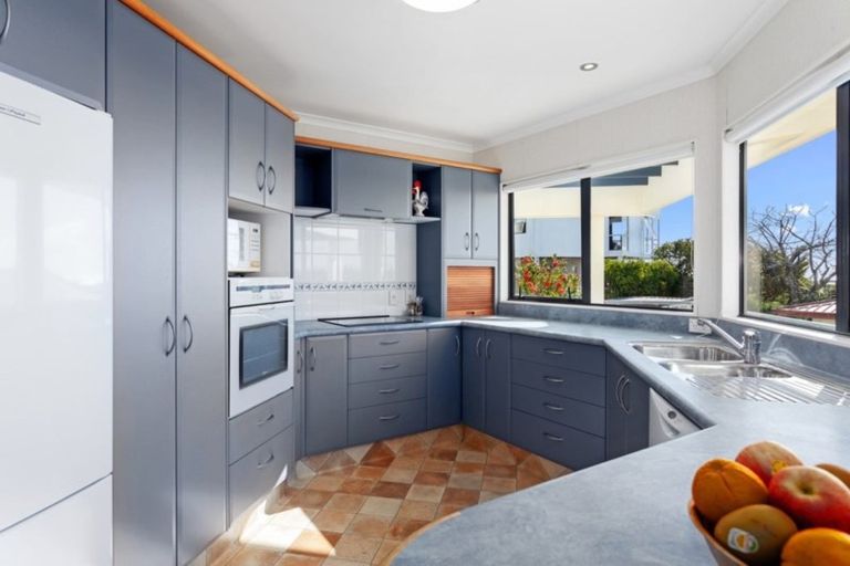 Photo of property in 18 Claydon Place, Ohope, 3121