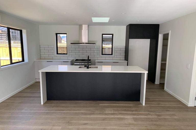 Photo of property in 10 Maize Street, Jacks Point, Queenstown, 9371