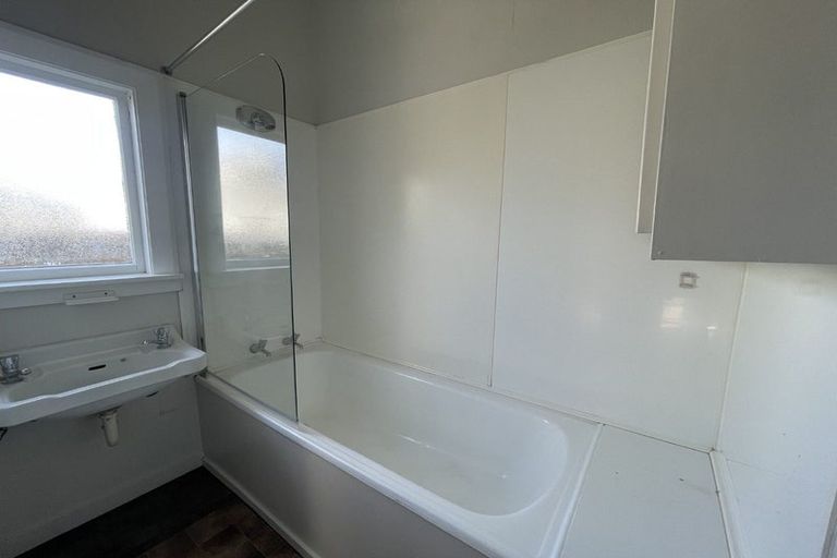 Photo of property in 12 Wherstead Road, Cashmere, Christchurch, 8022