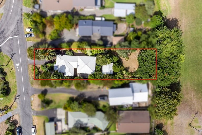 Photo of property in 23 Tui Road, Raumati Beach, Paraparaumu, 5032