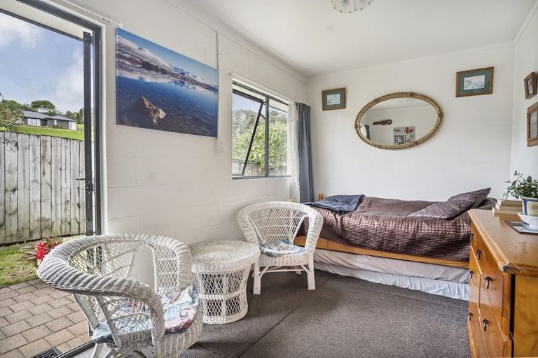 Photo of property in 24 Makiri Street, Helensville, 0800