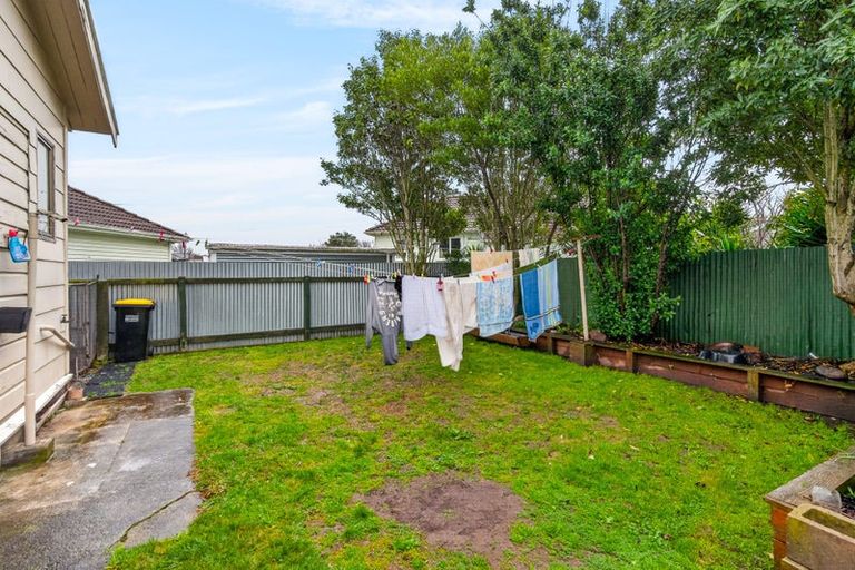 Photo of property in 16 Hessey Street, Masterton, 5810