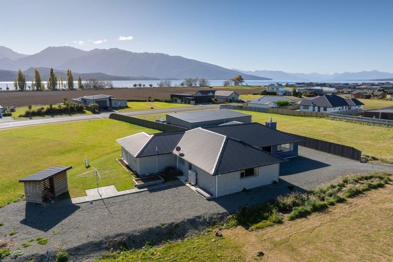 Photo of property in 11 Breaksea Street, Te Anau, 9600