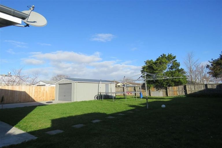 Photo of property in 421 Harewood Road, Harewood, Christchurch, 8051