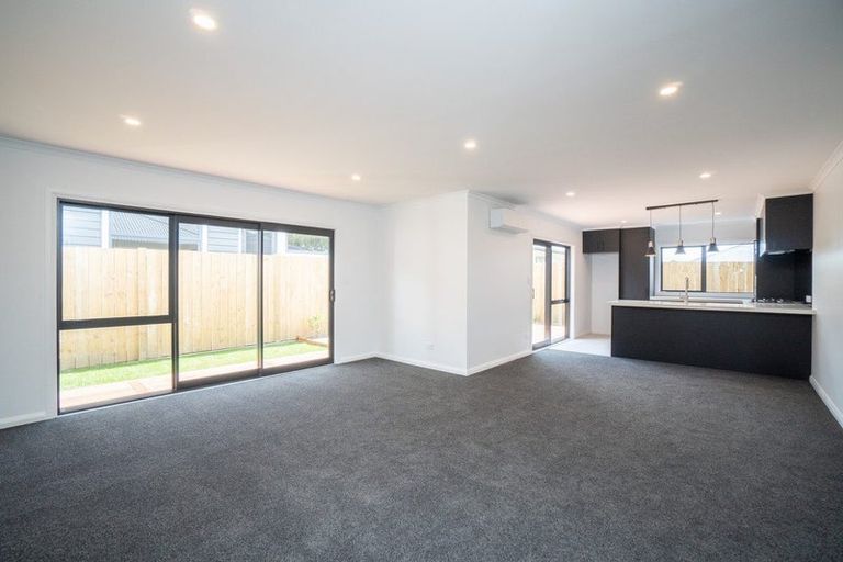 Photo of property in 8 Roberts Line, Kelvin Grove, Palmerston North, 4414