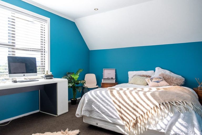 Photo of property in 20 Frye Crescent, Albert Town, Wanaka, 9305