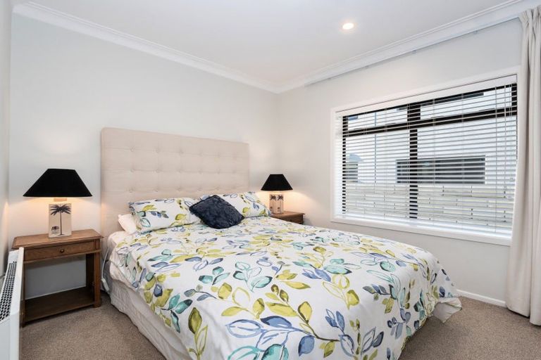 Photo of property in 157 Marine Parade, Mount Maunganui, 3116
