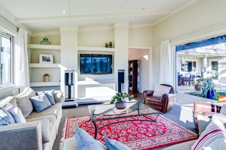 Photo of property in 55 Mcelwee Street, Jervoistown, Napier, 4112