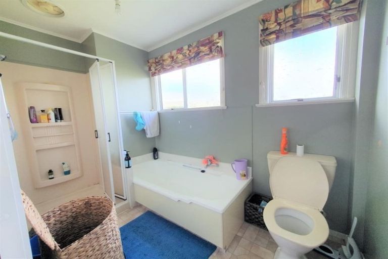 Photo of property in 23 Sandford Street, Trentham, Upper Hutt, 5018