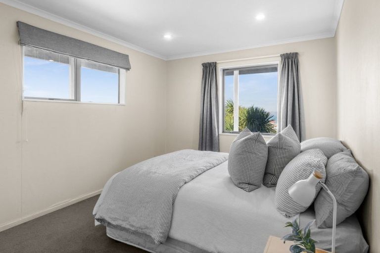 Photo of property in 16 Lighthouse Road, Bluff Hill, Napier, 4110
