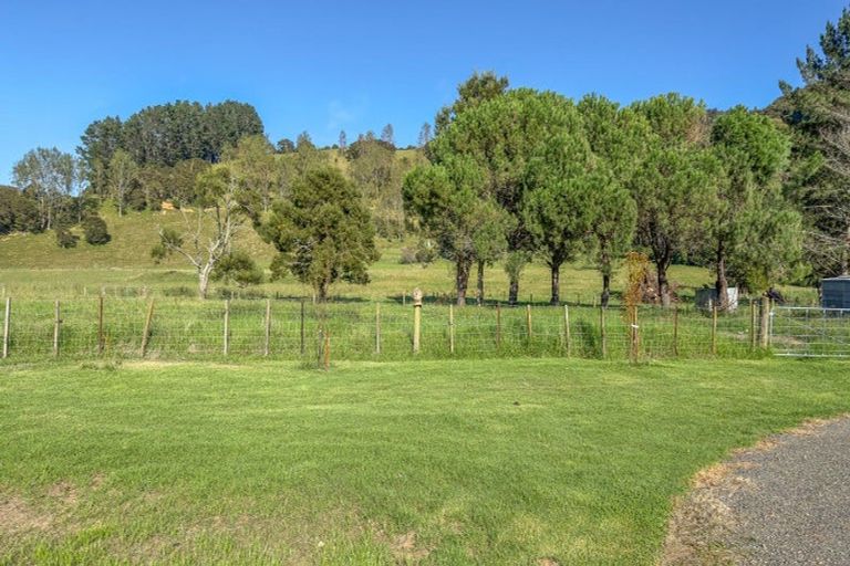 Photo of property in 141 Neavesville Road, Puriri, Thames, 3578