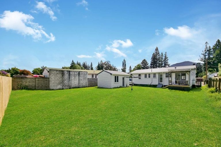 Photo of property in 44 Martin Street, Utuhina, Rotorua, 3015