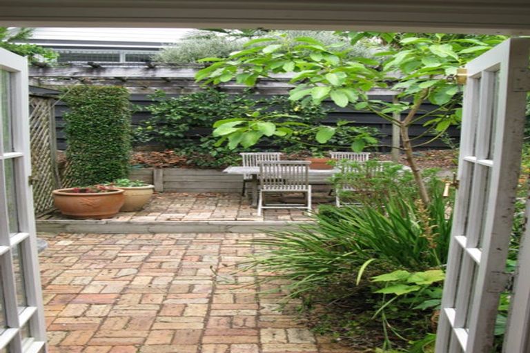 Photo of property in 13 Gunson Street, Freemans Bay, Auckland, 1011