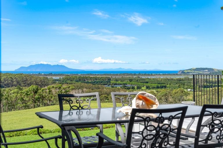 Photo of property in 201 Takatu Road, Tawharanui Peninsula, Warkworth, 0986